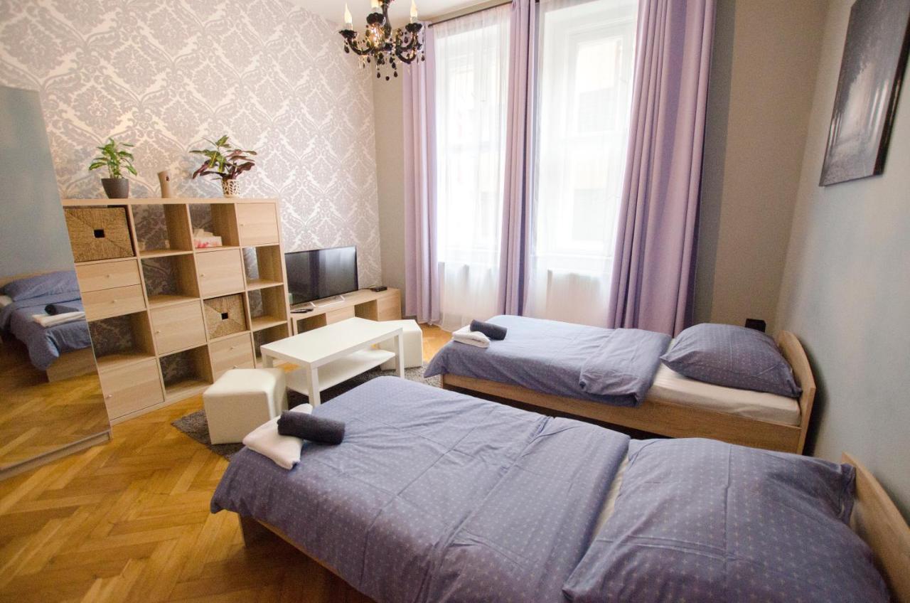 Globe Hostel Prague Adults Only Praga Exterior foto