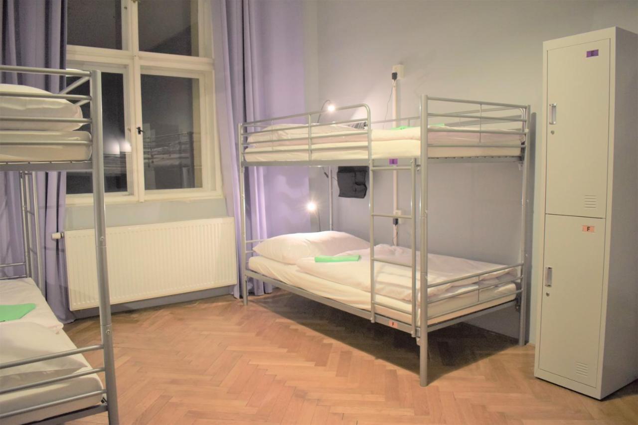 Globe Hostel Prague Adults Only Praga Exterior foto